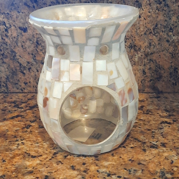 Mosaic mother of pearl diffuser